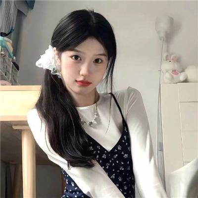 海蓝时见鲸 海报
